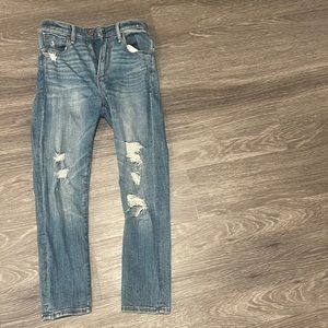 Abercrombie Jeans.
